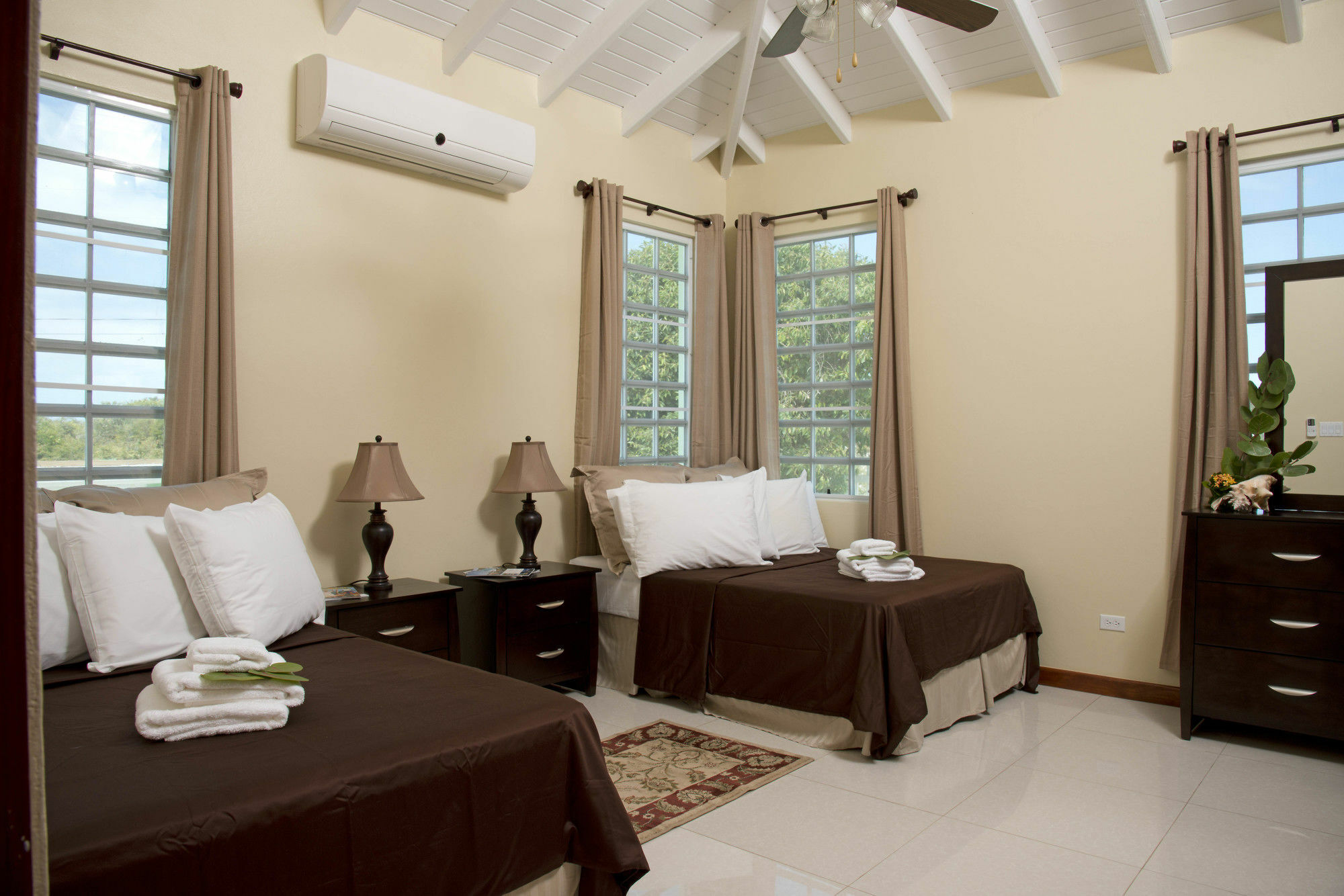 Sea Grape Villas The Settlement Екстер'єр фото